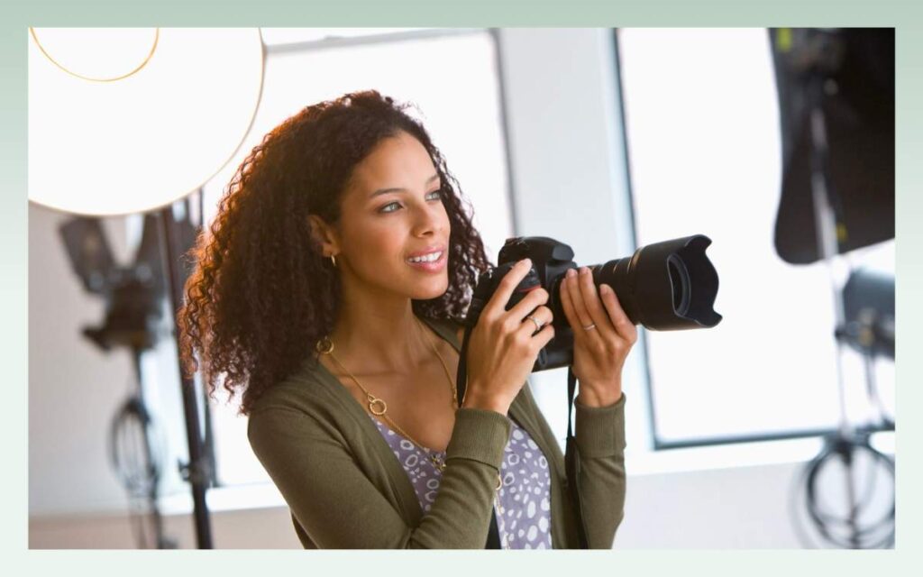 freelance-photographer-one-of-the-best-business-ideas-for-students