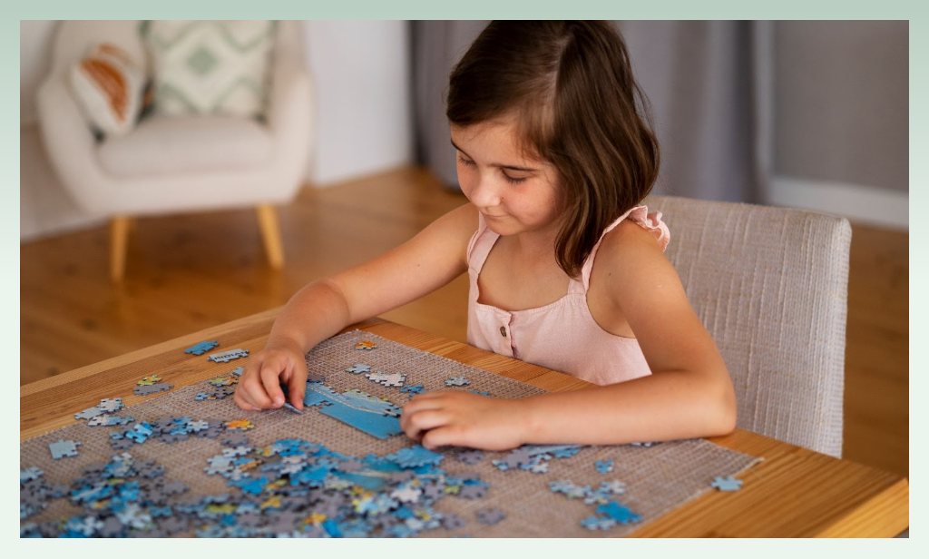 girl-playing-with-puzzle-educational-toy-business-ideas